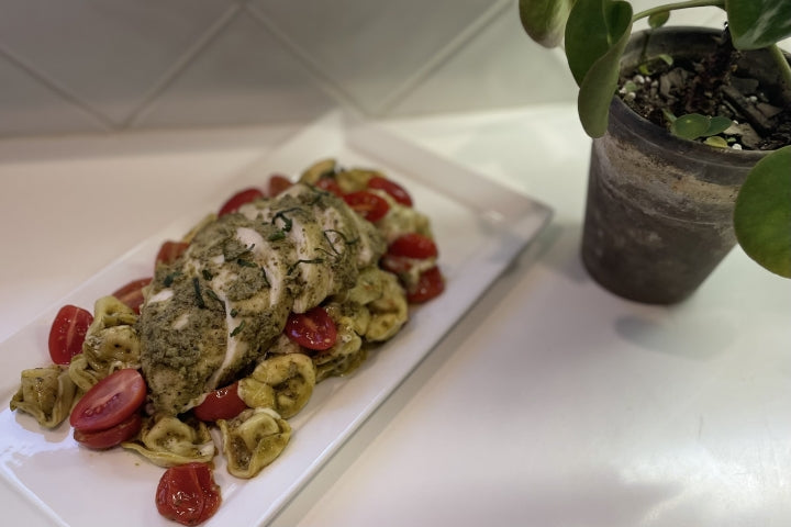 09-29-23 Feature: Caprese Tortellini Pesto - Chicken or Vegetable